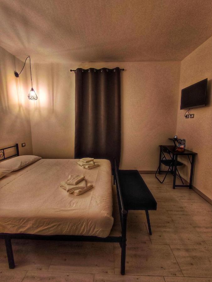 Foresteria Del Borgo Etrusco Lonato Ngoại thất bức ảnh